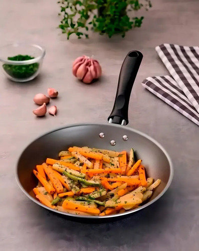 Batería De Cocina Tramontina Turim 20298/076 Con 7 Piezas Negro